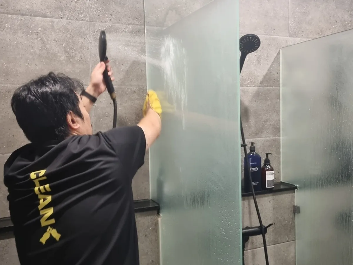 파주시 송촌동 건물 세면대·파우더룸 바닥 위생청소 사례 - 행진크린