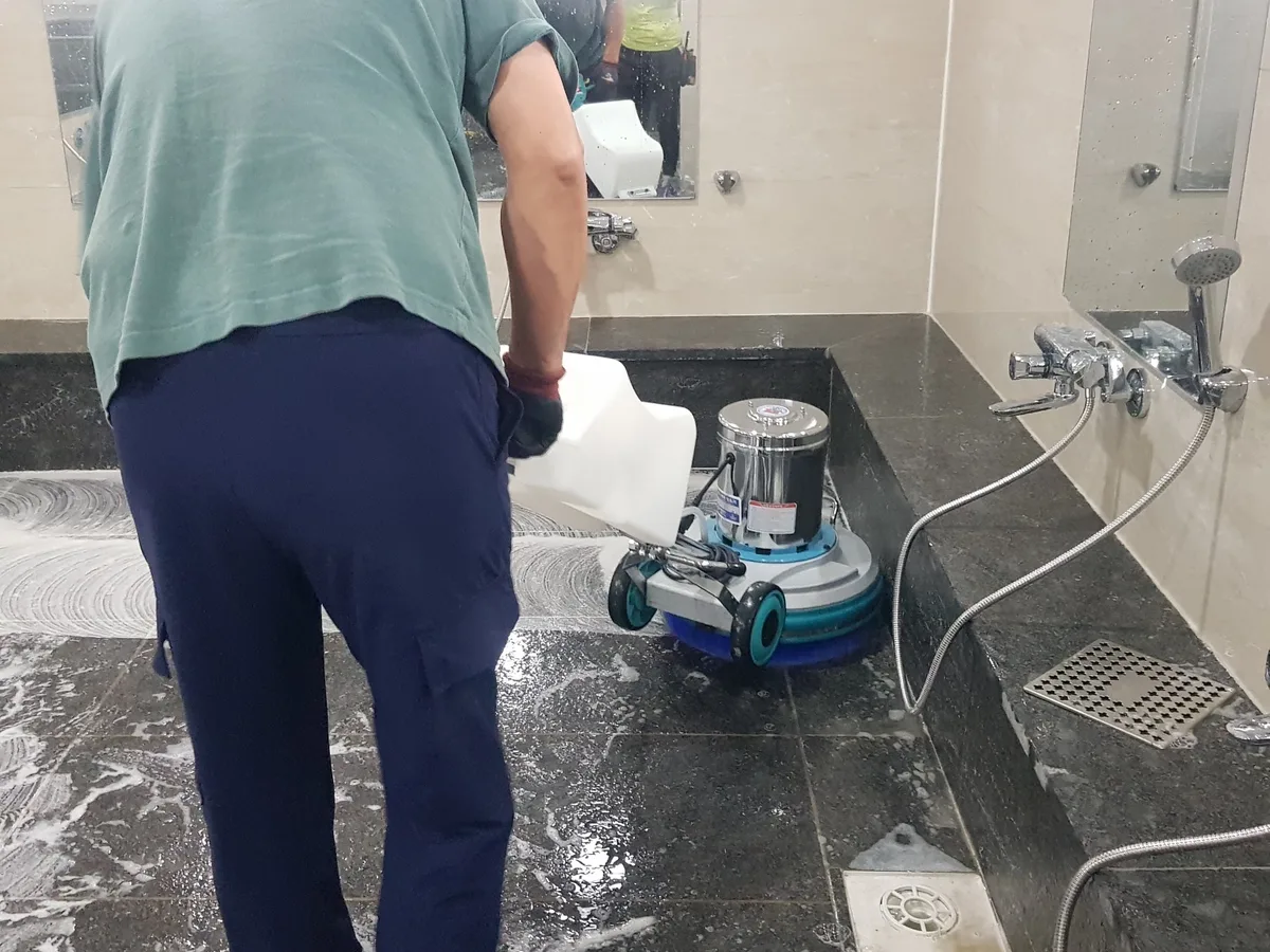 가평군 설악면 찜질방 수전·샤워기 건식 사우나 위생청소 사례 - 행진크린